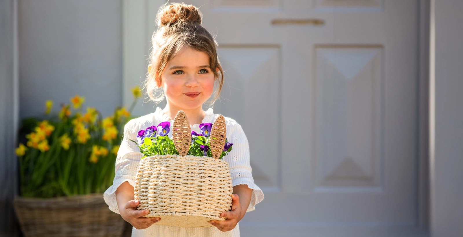 Osterkörbchen mit Hornveilchen