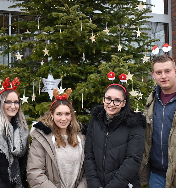 Weihnachtsaktion der JAV bei Dehner in Rain am Lech