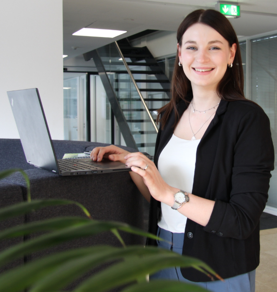 Junior Social Media Managerin