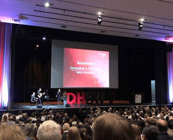 zeugnisvergabe-abschluss-dhbw