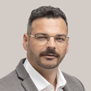 Raphael ist Bereichsleitung E-Commerce & Cross Channel bei Dehner