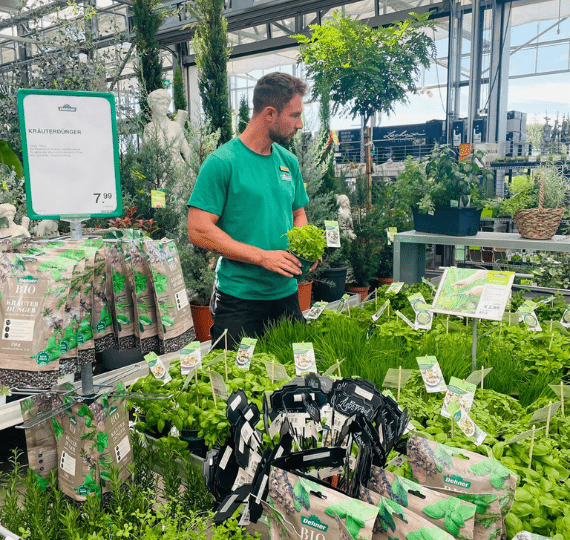 Arbeiten im Dehner Garten-Center